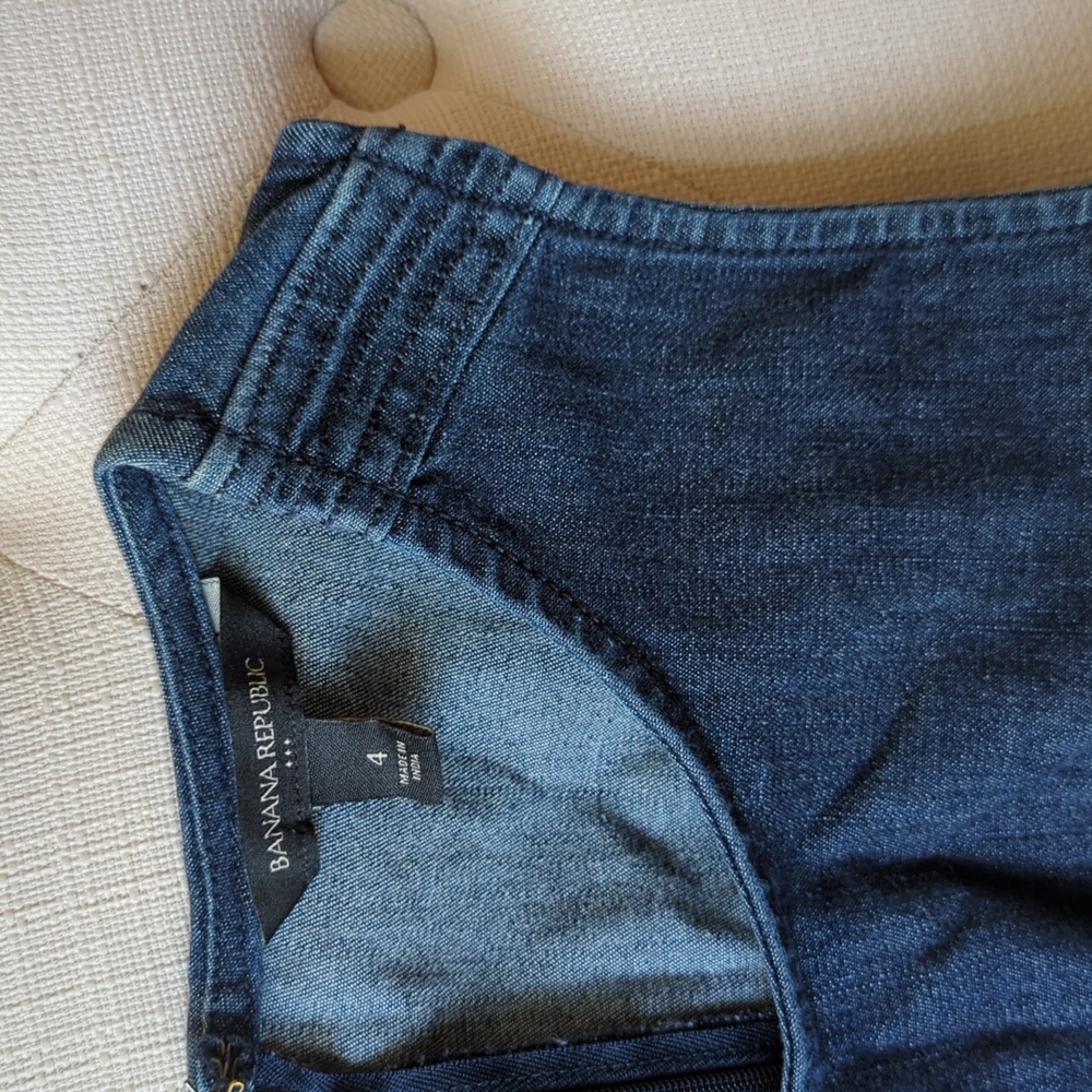 Banana Republic denim dress with pockets